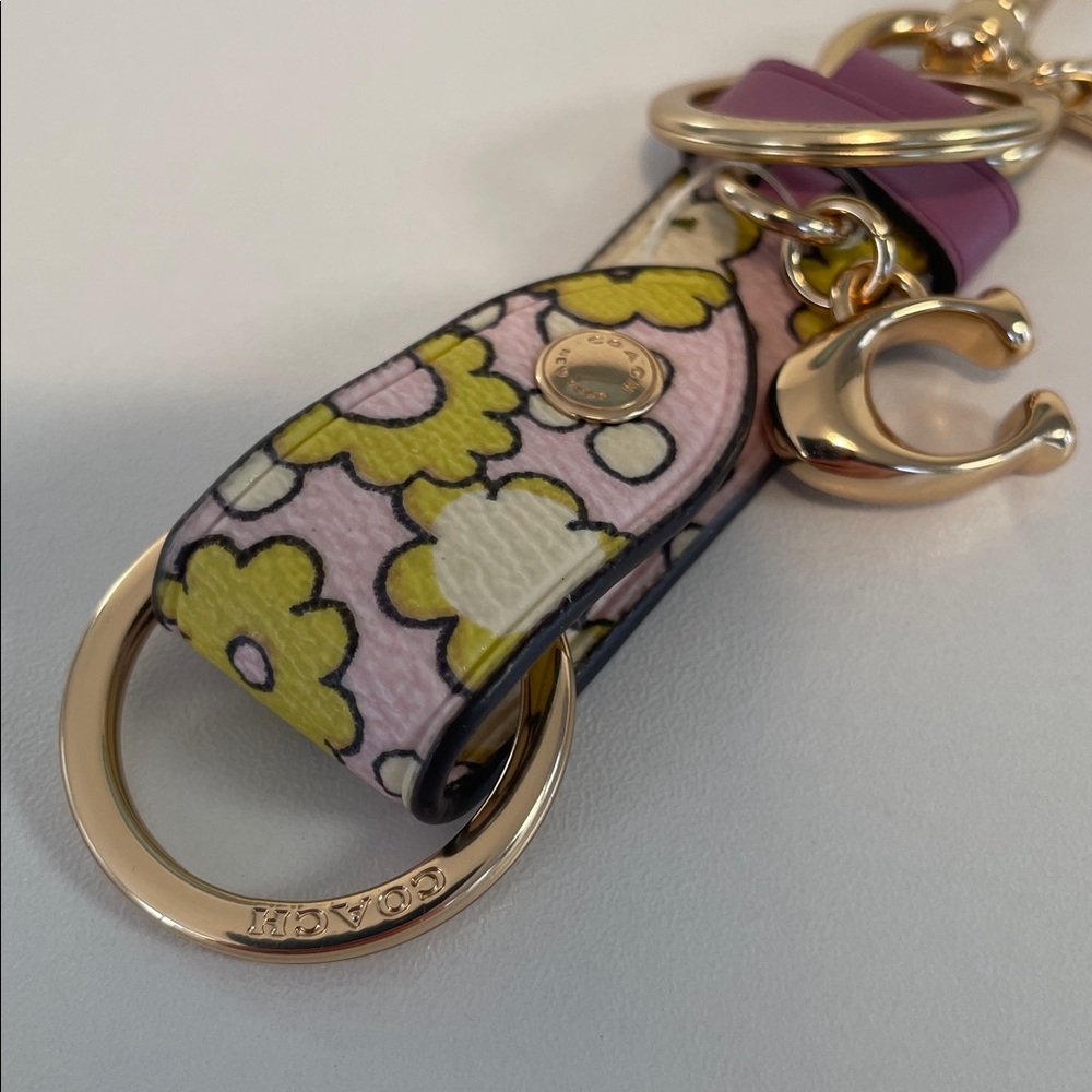NWOT Coach Trigger Snap Valet Key Fob Keychain Bag Charm - Picture 6 of 10